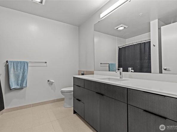 590 1st Avenue S 715, Seattle WA 98104