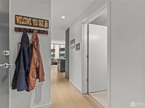 590 1st Avenue S 715, Seattle WA 98104