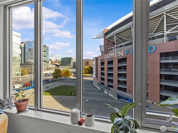 590 1st Avenue S 715, Seattle WA 98104