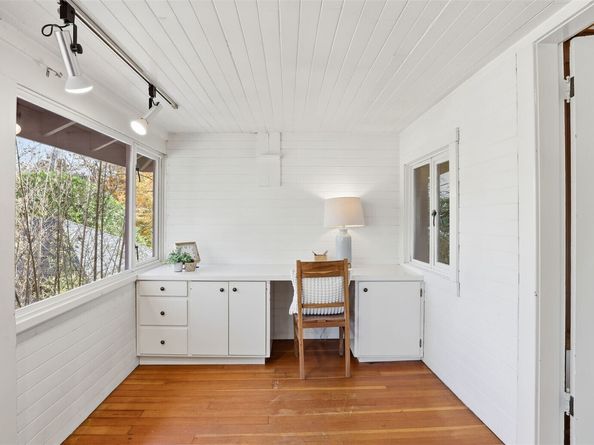 908 15th Avenue E, Seattle WA 98112