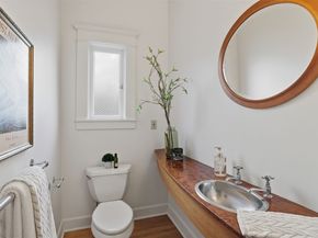 908 15th Avenue E, Seattle WA 98112