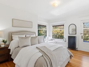 908 15th Avenue E, Seattle WA 98112