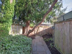 908 15th Avenue E, Seattle WA 98112