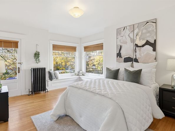 908 15th Avenue E, Seattle WA 98112