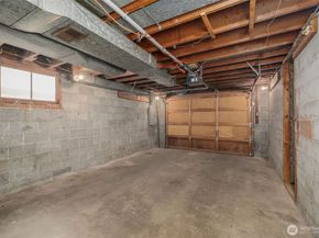 9119 17th Avenue NE, Seattle WA 98115