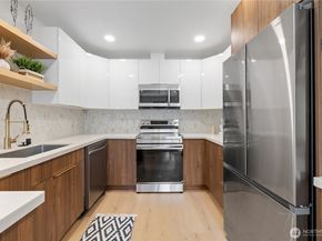 19718 76th Avenue W C, Lynnwood WA 98036