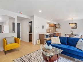 19718 76th Avenue W C, Lynnwood WA 98036