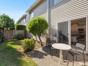 19718 76th Avenue W C, Lynnwood WA 98036