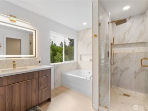 19718 76th Avenue W C, Lynnwood WA 98036