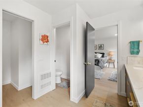 19718 76th Avenue W C, Lynnwood WA 98036