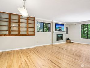 19708 35 Avenue NE, Lake Forest Park WA 98155