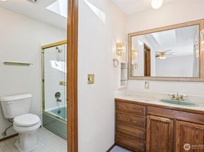 19708 35 Avenue NE, Lake Forest Park WA 98155
