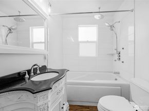18011 83rd Avenue NE, Kenmore WA 98028
