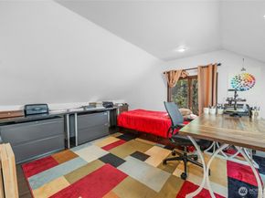 18011 83rd Avenue NE, Kenmore WA 98028