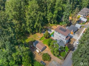 18011 83rd Avenue NE, Kenmore WA 98028