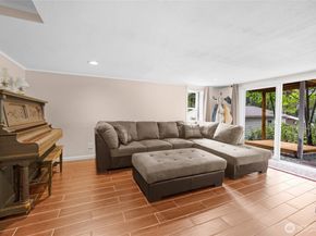 18011 83rd Avenue NE, Kenmore WA 98028