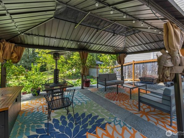 18011 83rd Avenue NE, Kenmore WA 98028