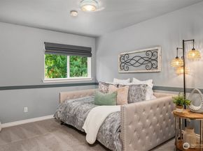 15815 SE 43rd Place, Bellevue WA 98006