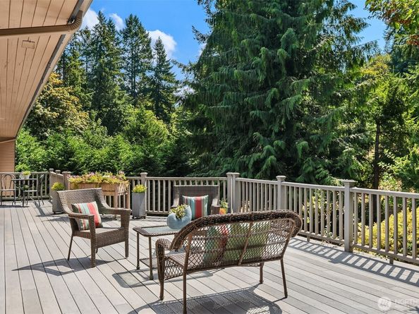 15815 SE 43rd Place, Bellevue WA 98006