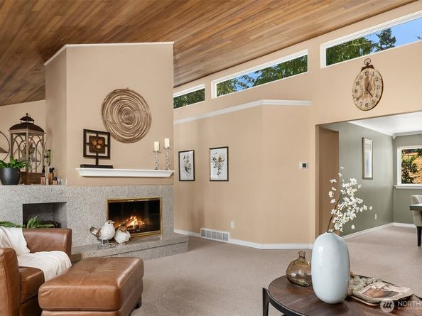15815 SE 43rd Place, Bellevue WA 98006