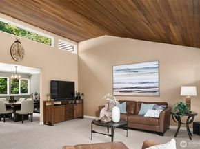 15815 SE 43rd Place, Bellevue WA 98006