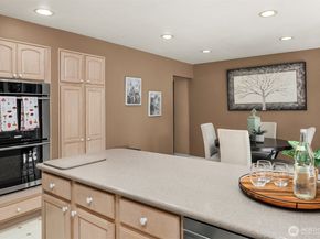 15815 SE 43rd Place, Bellevue WA 98006