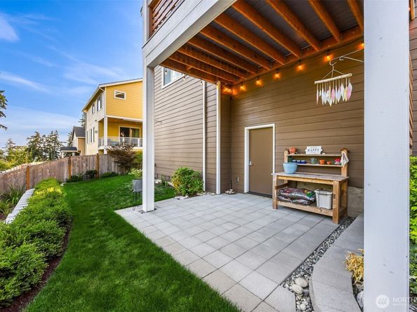 17787 Sunrise Ridge Avenue NE, Poulsbo WA 98370