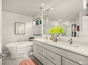 17787 Sunrise Ridge Avenue NE, Poulsbo WA 98370