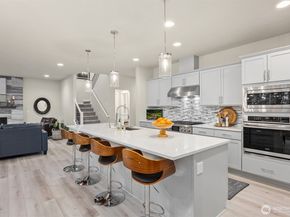 17787 Sunrise Ridge Avenue NE, Poulsbo WA 98370