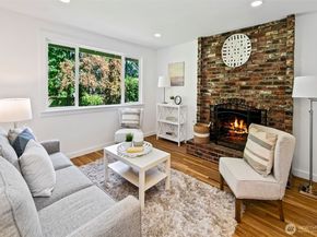8215 184th Street SW, Edmonds WA 98026