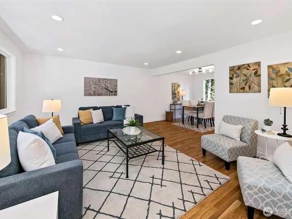 8215 184th Street SW, Edmonds WA 98026