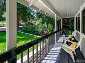 8215 184th Street SW, Edmonds WA 98026