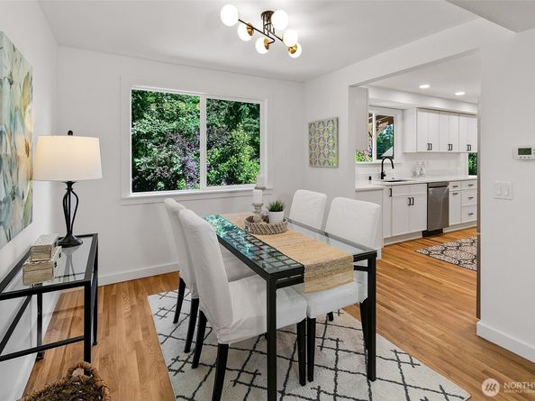 8215 184th Street SW, Edmonds WA 98026