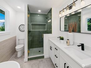 8215 184th Street SW, Edmonds WA 98026