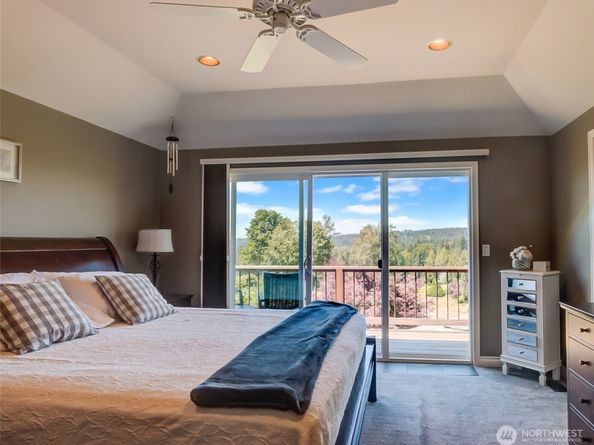 13943 209th Avenue NE, Woodinville WA 98077