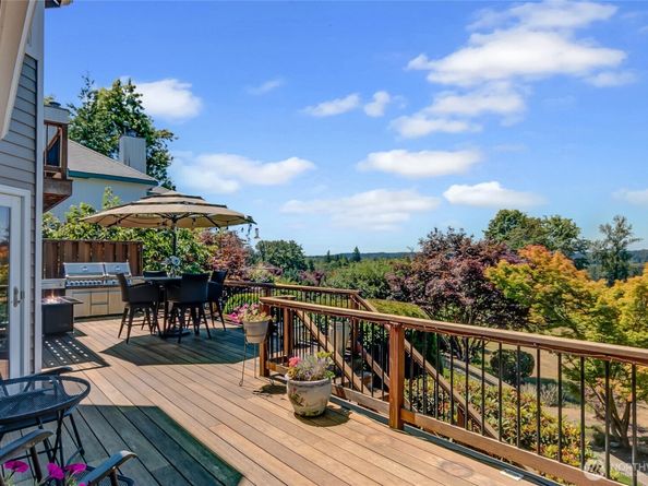13943 209th Avenue NE, Woodinville WA 98077