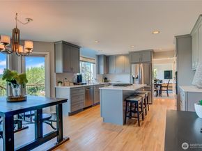 13943 209th Avenue NE, Woodinville WA 98077