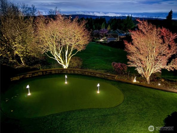 13943 209th Avenue NE, Woodinville WA 98077