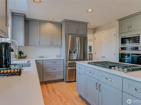 13943 209th Avenue NE, Woodinville WA 98077