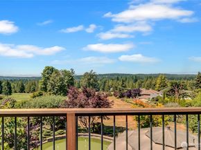 13943 209th Avenue NE, Woodinville WA 98077