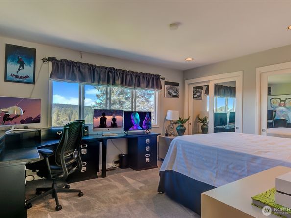 13943 209th Avenue NE, Woodinville WA 98077