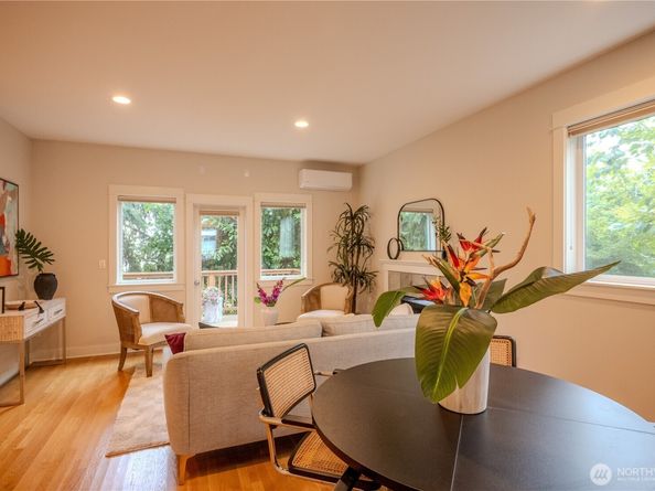 511 N 46th Street A, Seattle WA 98103