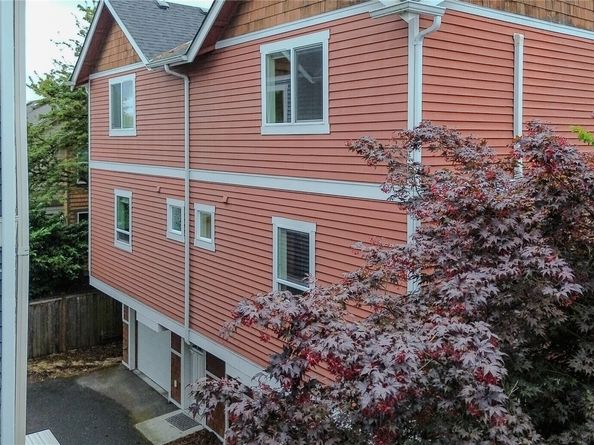 511 N 46th Street A, Seattle WA 98103