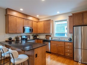 511 N 46th Street A, Seattle WA 98103