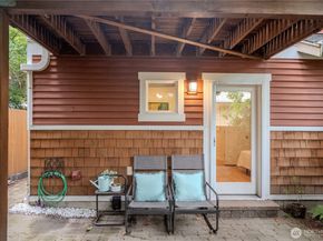 511 N 46th Street A, Seattle WA 98103