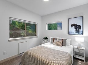 6737 25TH Avenue SW, Seattle WA 98106