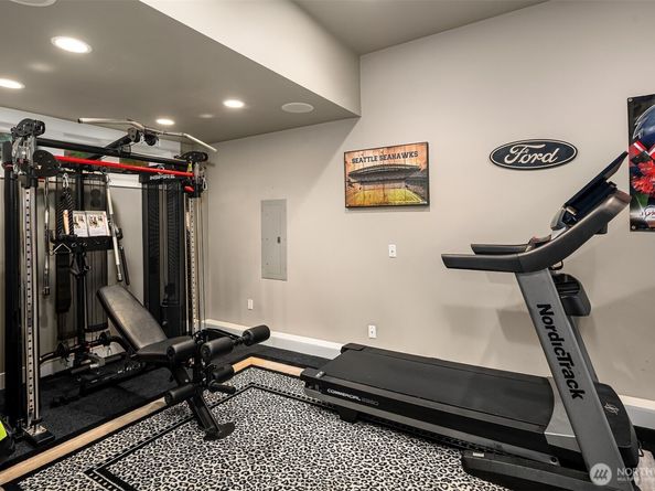 8907 NE 152nd Place, Bothell WA 98011