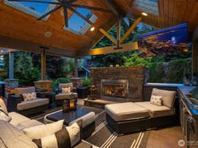 8907 NE 152nd Place, Bothell WA 98011