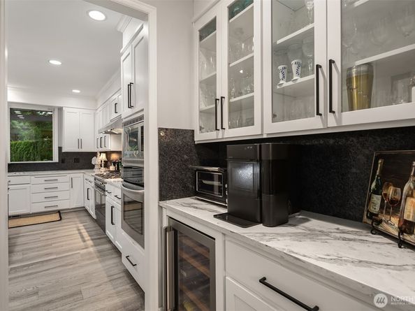 8907 NE 152nd Place, Bothell WA 98011