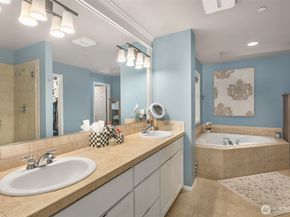 8907 NE 152nd Place, Bothell WA 98011